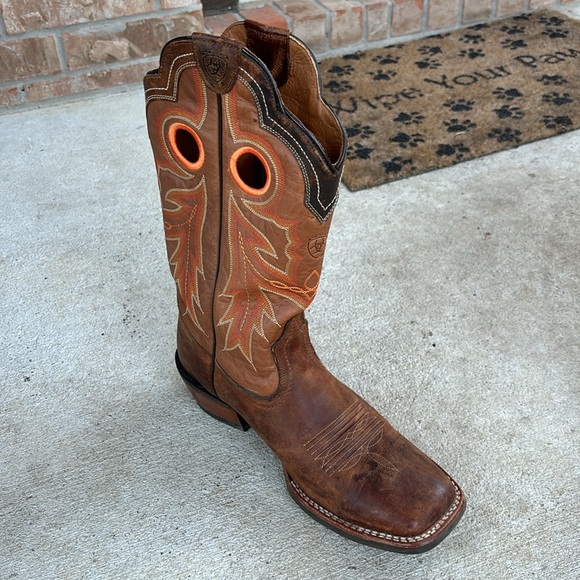 Men’s Ariat Dress Boots - Picture 4 of 5